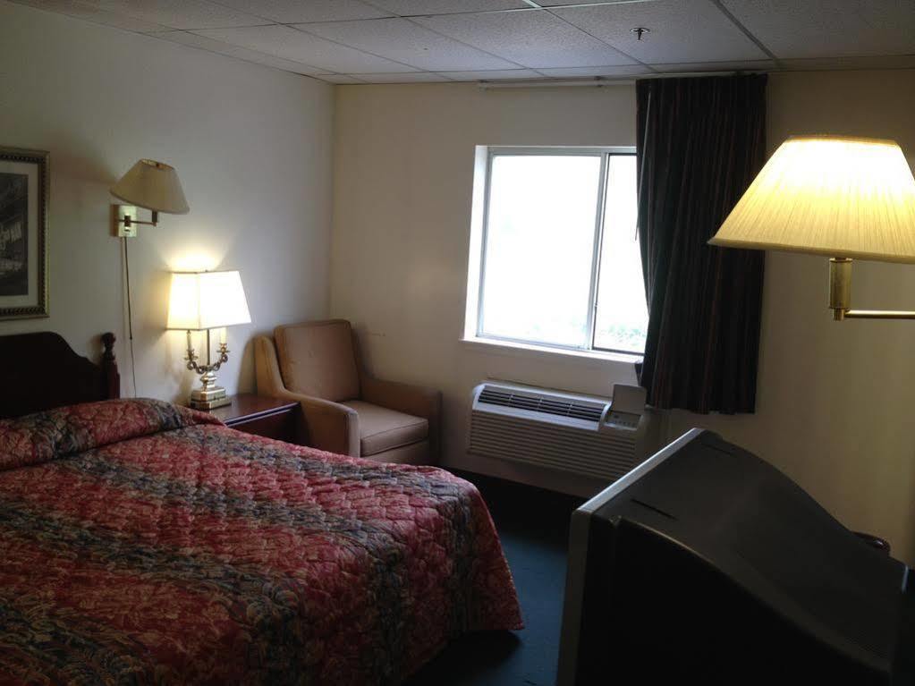 Tappan Zee Hotel West Nyack Exterior foto